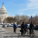 El Congreso estadounidense da luz verde a histórico pacto presupuestario: Estados Unidos emprenden un camino hacia la estabilidad económica y política.