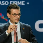 Bolivia inicia año escolar con la prohibición del uso de celulares en el aula